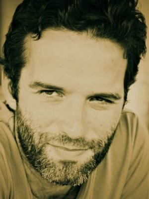 Tiago Santos-web.jpg